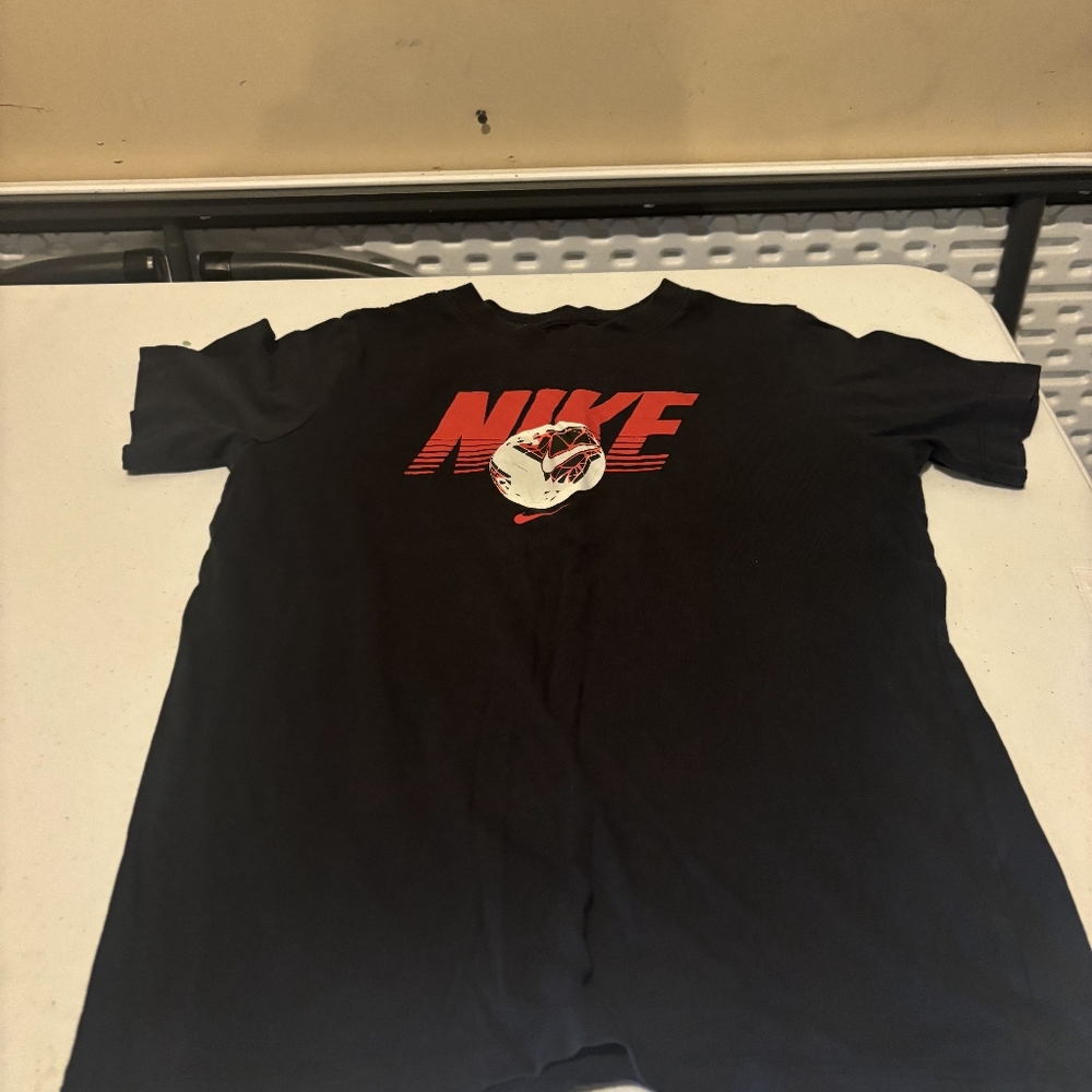 Black n Red Nike tshirt